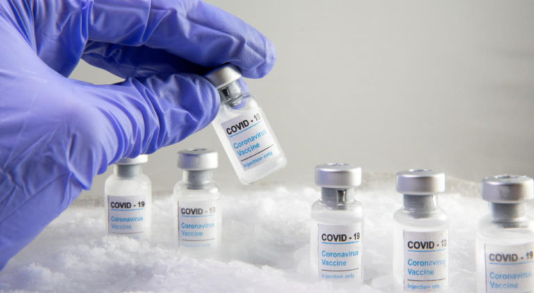 States In The US Deciphering Ways For Vaccine Rollouts And Administering Shots Amidst All The Chaos