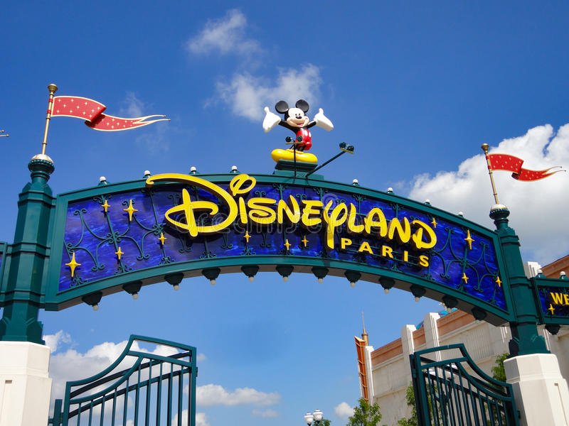 Covid-19 Update: Disneyland Will Open Next Week 