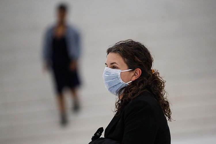 Experts Divided On New Mask Mandate 