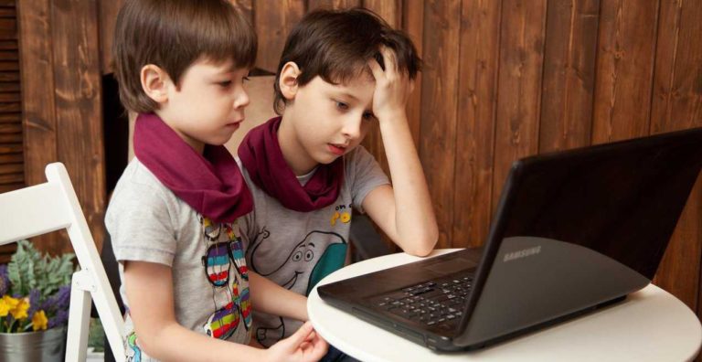 More Time Spent Watching Screens Means Less Time Spent Reading